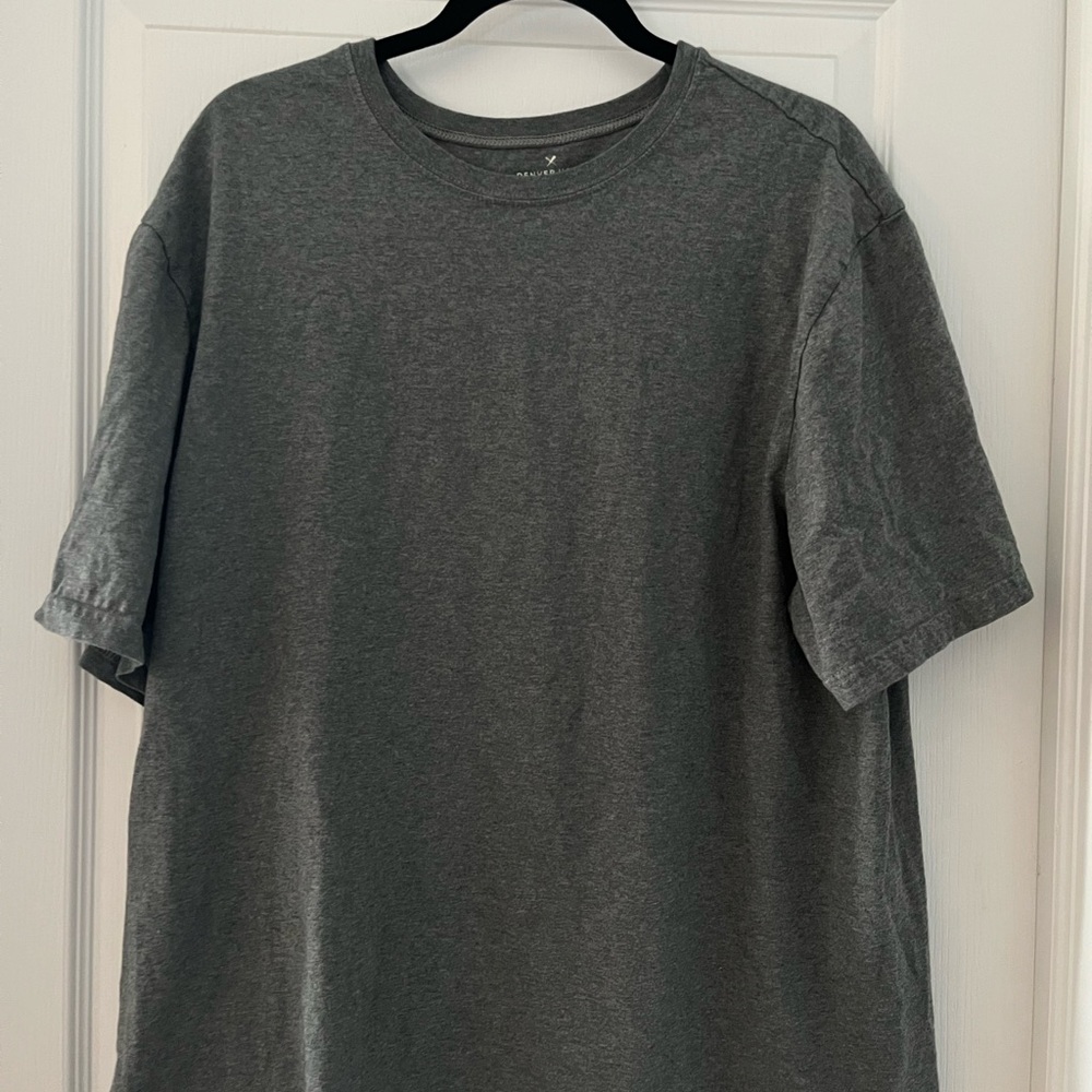 Denver Hayes Charcoal Short Sleeve Tee